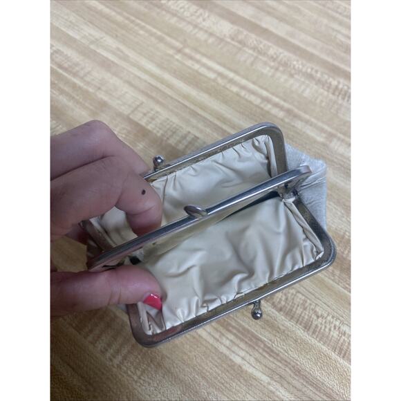 Vintage Dual Kiss Lock Coin Purse Wallet Cream Faux Leather - Picture 4 of 7